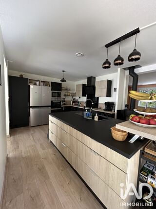  Maison à vendre 10 pièces 245 m²