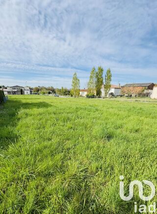  Terrain à vendre 743 m²