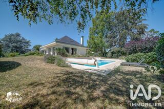  Maison à vendre 10 pièces 264 m²