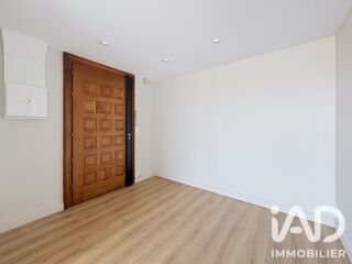  Appartement à louer 3 pièces 77 m²