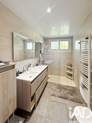  Maison à vendre 10 pièces 180 m²