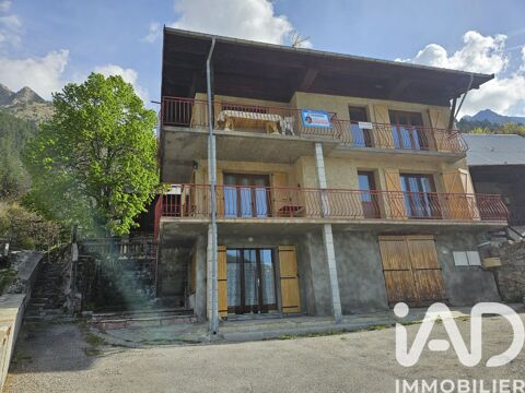   Vente Maison de village 9 pièces Maison - 9 pièce(s) - 198 m²