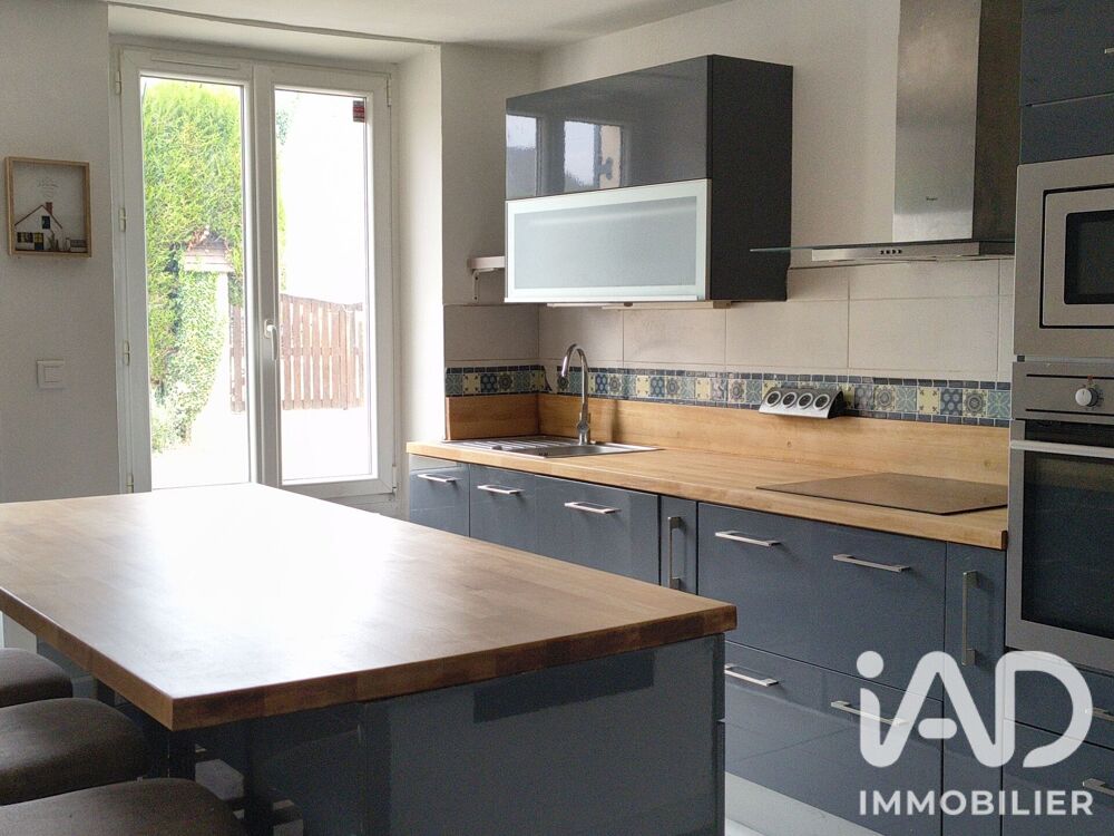 Vente Maison Vente Maison de village 5 pièces La celle-les-bordes