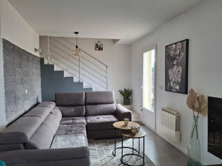  Appartement à louer 5 pièces 96 m²