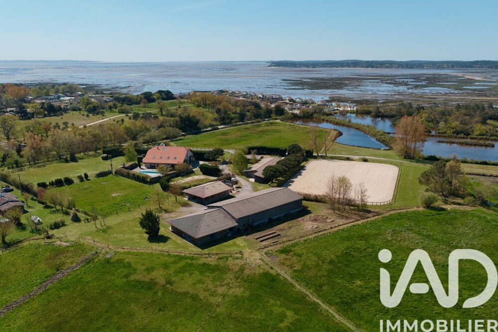 Vente Maison Vente Domaine 12 pièces Arès