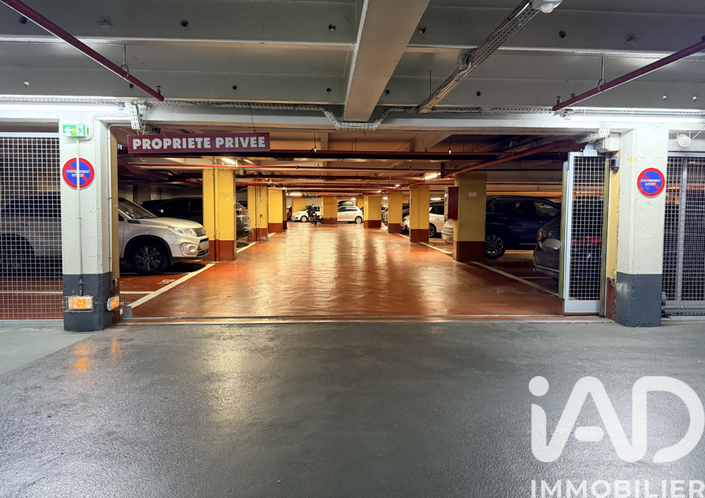 Vente Parking/Garage Vente Parking 11 m&sup2; Paris 8