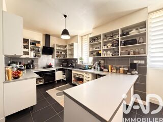  Maison � vendre 10 pi�ces 200 m�