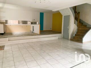  Immeuble à vendre 230 m²