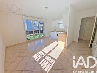  Appartement à louer 3 pièces 55 m²