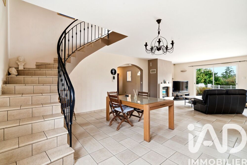 Vente Maison traditionnelle 8 pièces