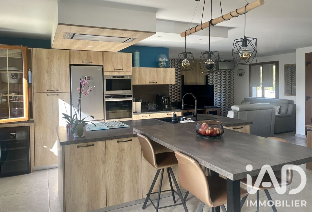 Vente Maison Vente Maison/villa 7 pièces Saint-lyé