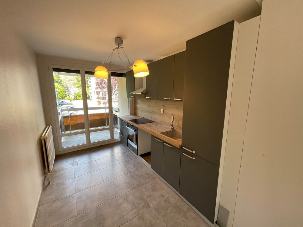 location Appartement - 3 pièce(s) - 81 m² Seyssinet-Pariset (38170)