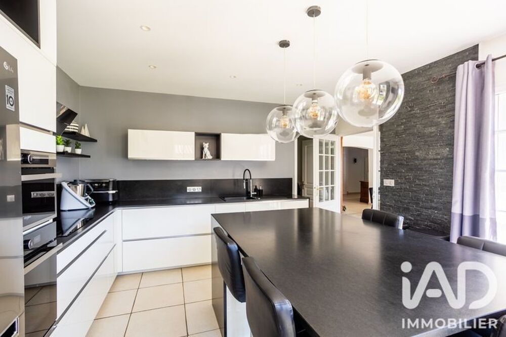 à vendre  Maison Saint-Bonnet-les-Oules (42330)