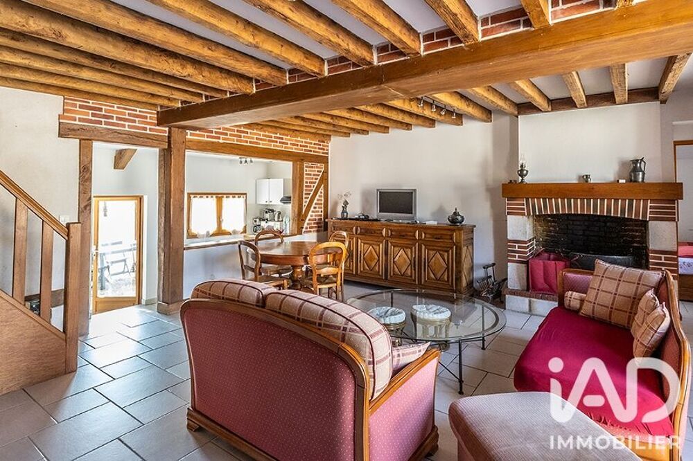 à vendre  Maison La Ferté-Saint-Cyr (41220)