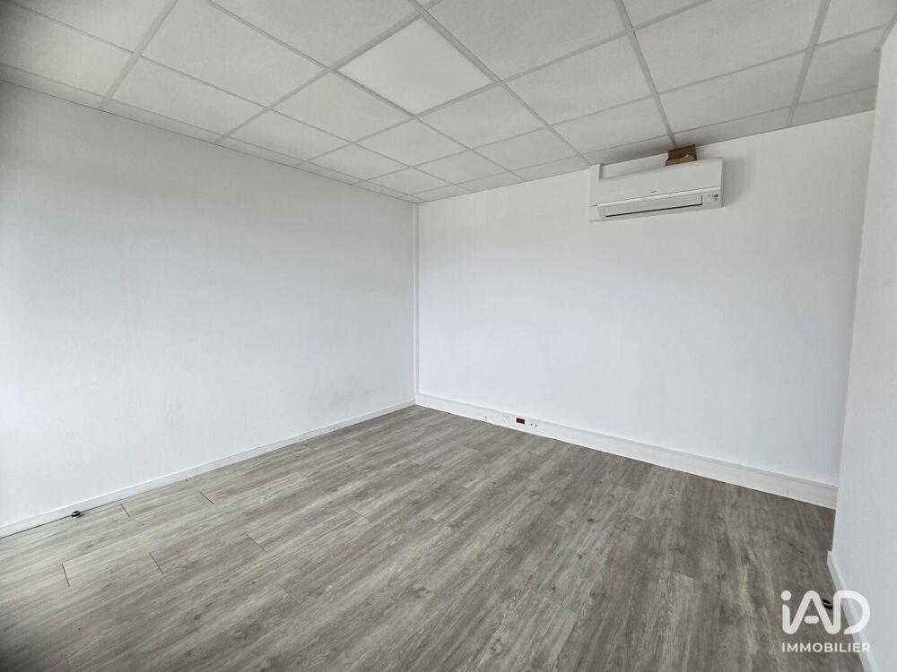   Location Bureaux 16 m&sup2; Buros