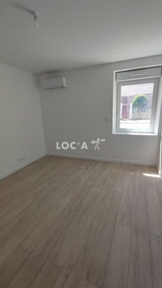  Maison à louer 6 pièces 155 m²