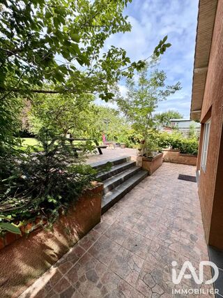  Maison à vendre 15 + pièces 373 m²