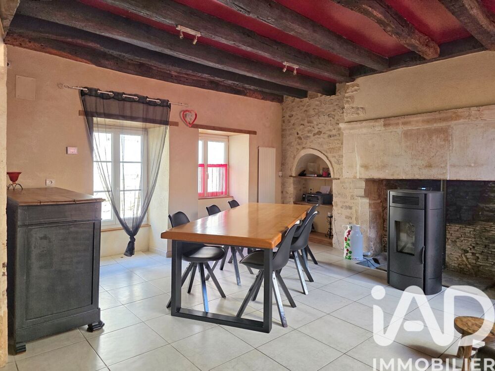 Maison 4 pièces 125 m² · à La Rochefoucauld · 125 m² · 169 000 €
