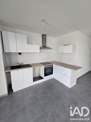  Appartement à louer 3 pièces 66 m²