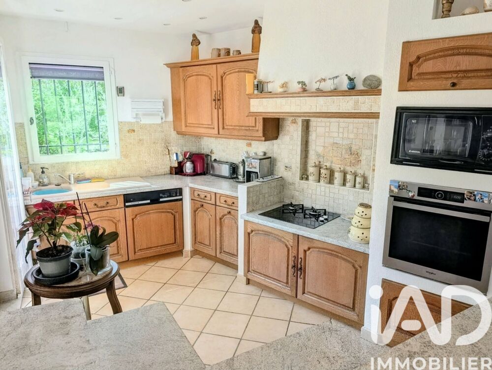 Vente Maison Vente Maison traditionnelle 5 pièces Collobrières