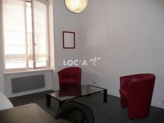  Appartement à louer 4 pièces 83 m²