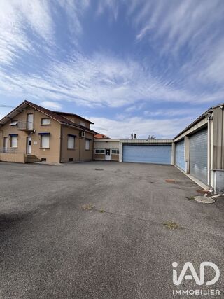  Immeuble à vendre 557 m²
