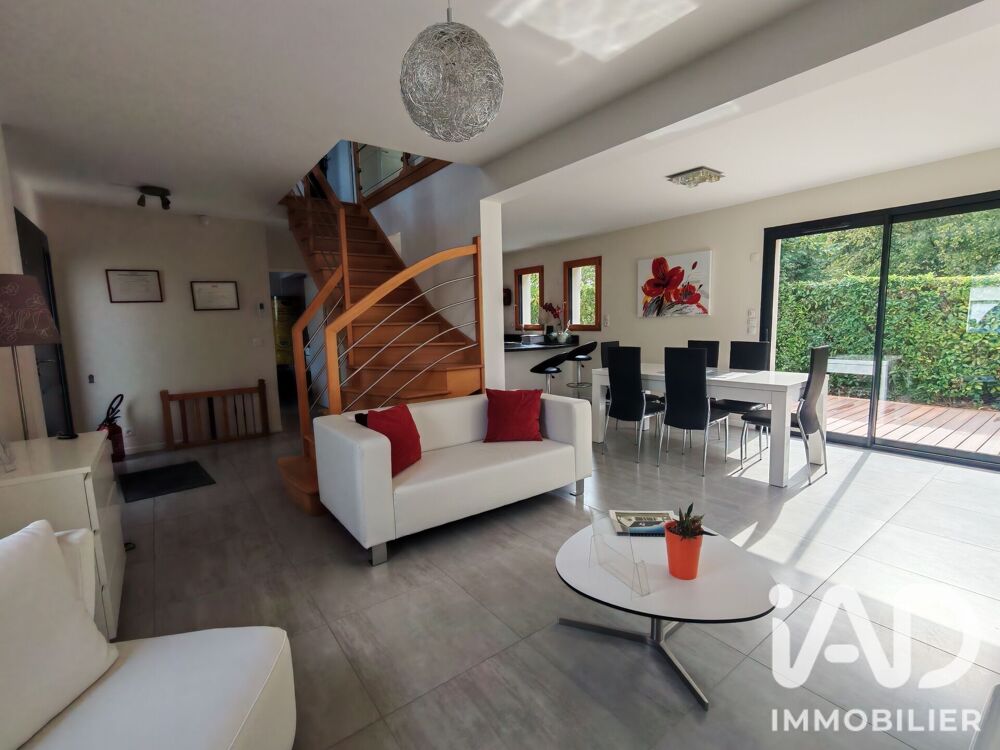 Vente Maison Vente Maison traditionnelle 7 pièces Monts
