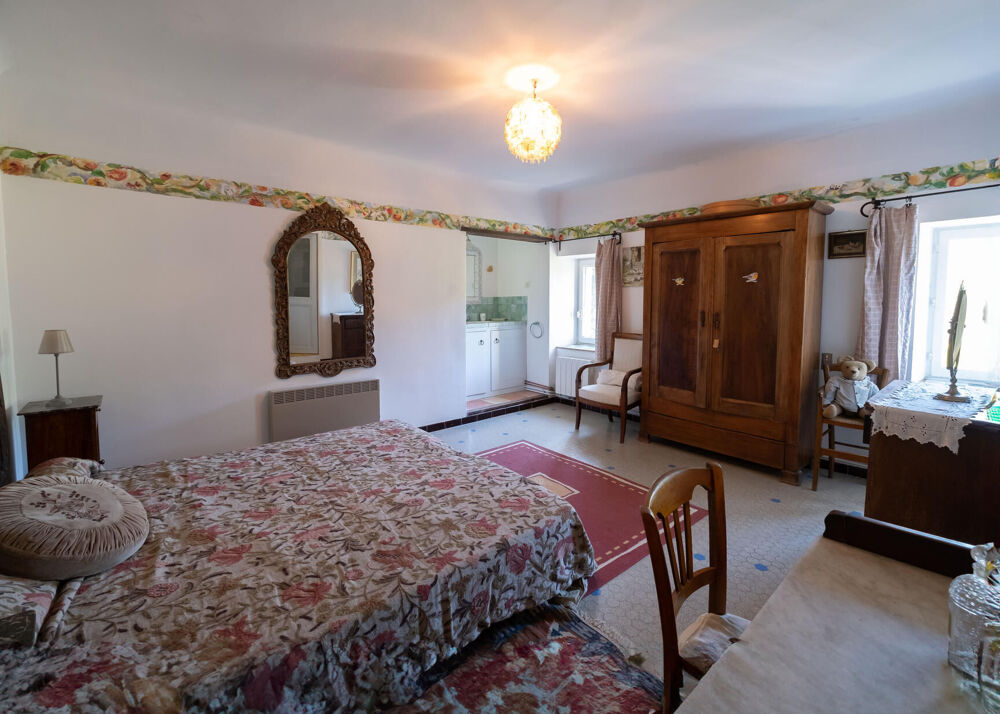  vendre  Maison Uzs (30700)