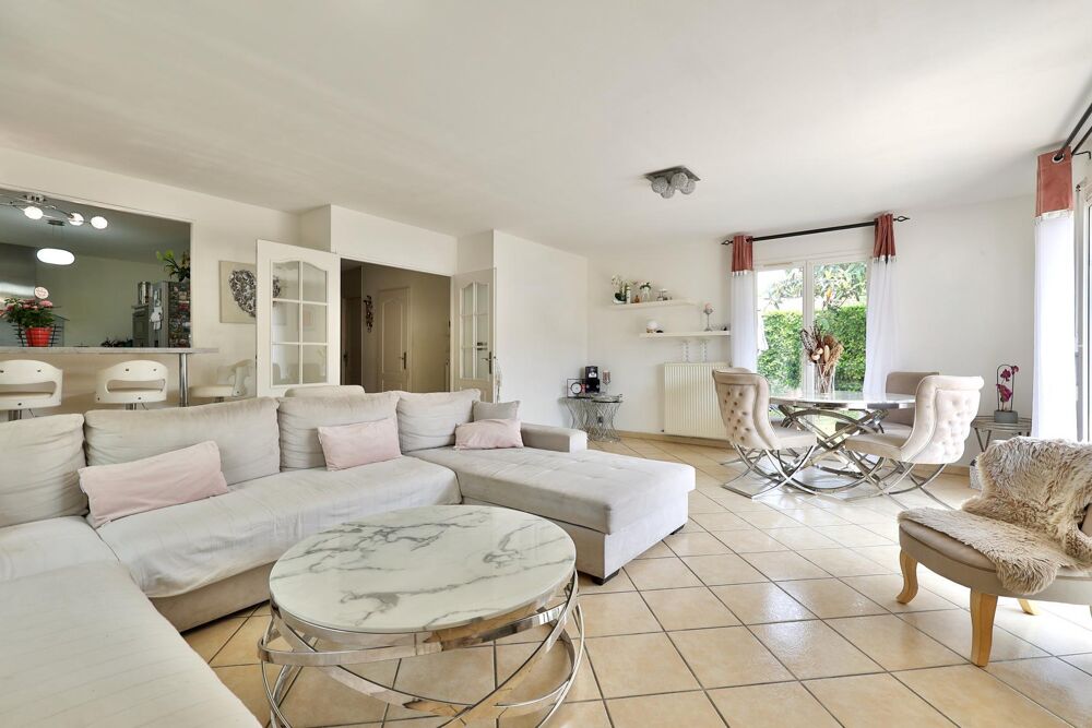 vente Maison - 7 pice(s) - 141 m Vaulx-en-Velin (69120)