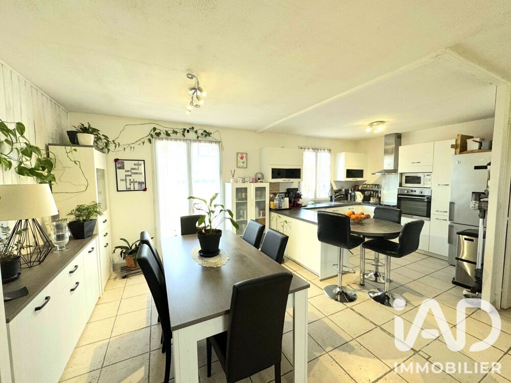 Vente Maison Vente Maison traditionnelle 6 pièces Fontaine-la-gaillarde