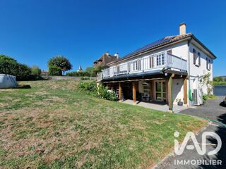  Maison à vendre 8 pièces 197 m²