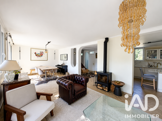  Maison à louer 8 pièces 164 m²