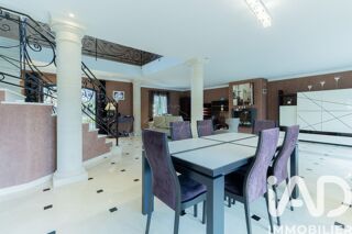  Maison à vendre 10 pièces 338 m²