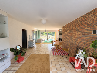  Maison à vendre 8 pièces 232 m²