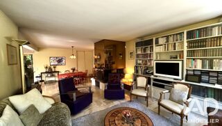  Maison à vendre 8 pièces 327 m²