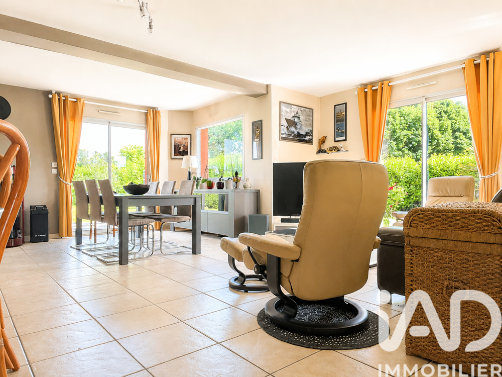 vente Maison - 6 pièce(s) - 132 m² Tréguidel (22290)