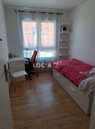  Appartement à louer 4 pièces 71 m²