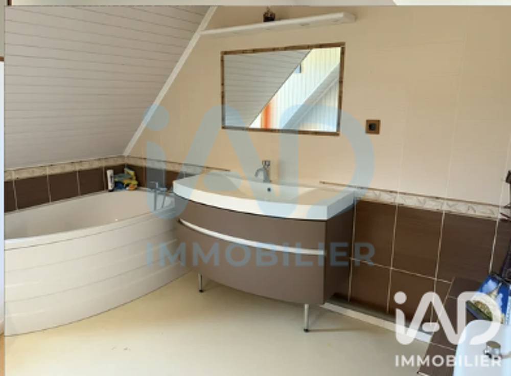 vente Maison - 7 pièce(s) - 143 m² Rumigny (80680)