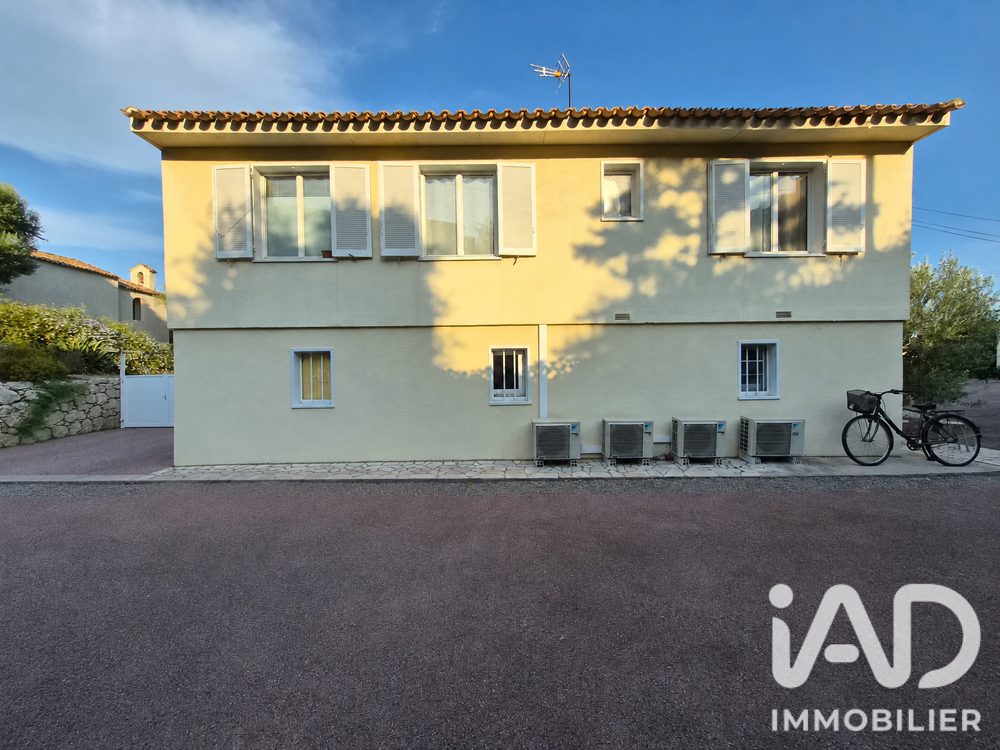 Vente Maison Vente Maison traditionnelle 7 pièces Saint-laurent-du-var