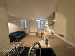  Appartement à louer 3 pièces 68 m²