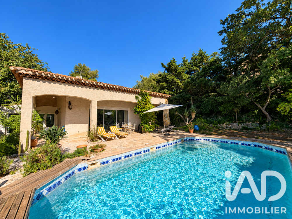 Vente Maison Vente Maison/villa 9 pièces Hyères