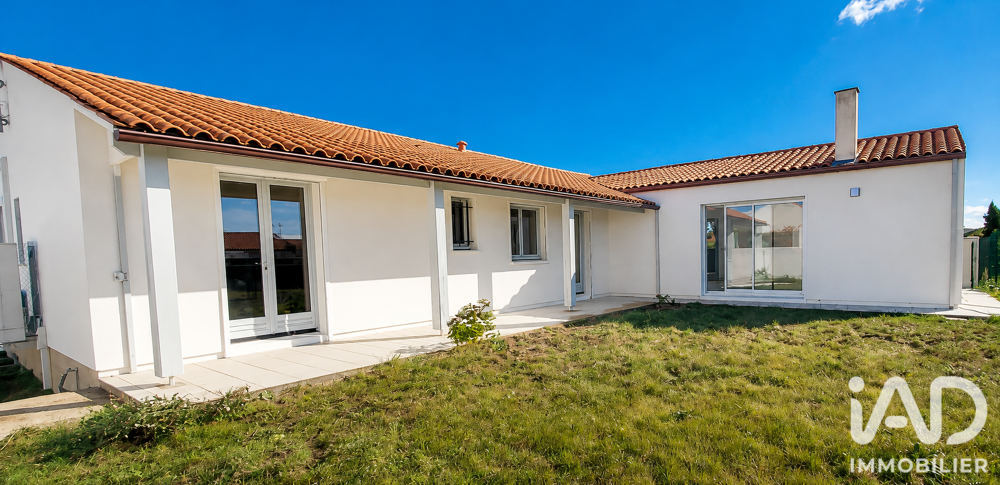 Vente Maison Vente Maison traditionnelle 5 pièces Saint-rogatien