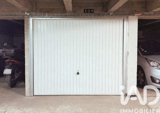  Parking / Garage à vendre 75 m²