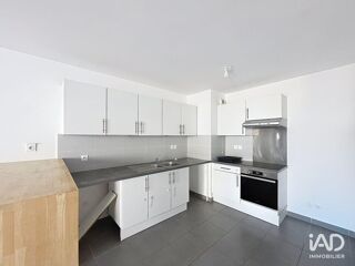  Appartement à louer 4 pièces 92 m²