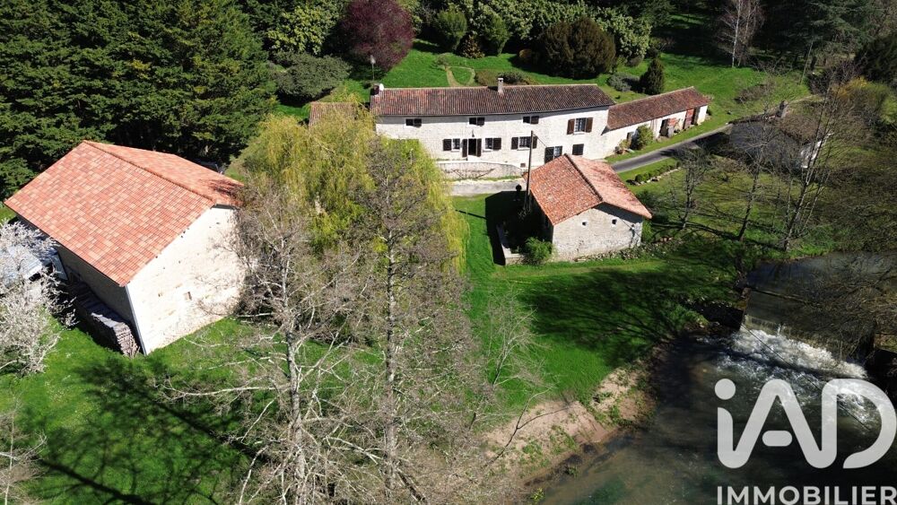 Vente Maison Vente Domaine 8 pièces Charroux