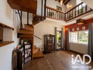  Maison à vendre 10 pièces 243 m²