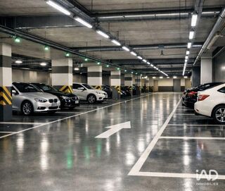  Parking / Garage à louer 15 m²