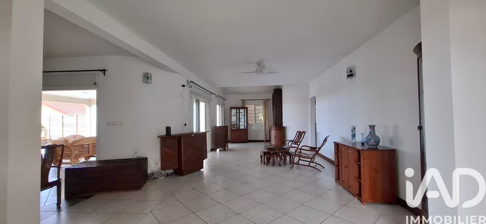 vente Maison - 8 pièce(s) - 241 m² La Possession (97419)