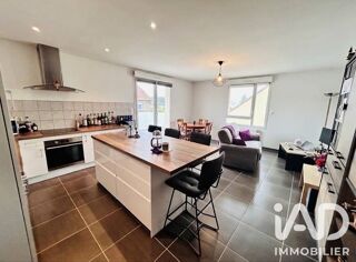  Appartement à louer 3 pièces 65 m²