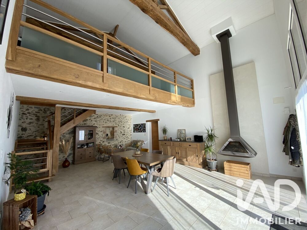 Vente Maison Vente Maison de village 8 pièces Rochetrejoux